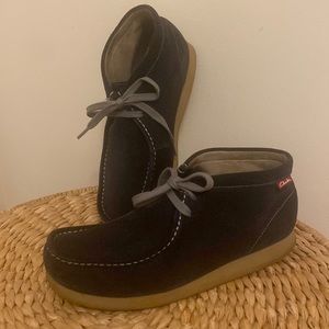 Navy Suede Clark’s Wallabees